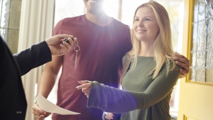 Wat te doen als uw huurder de woning niet verlaat op het einde van de opzegtermijn?