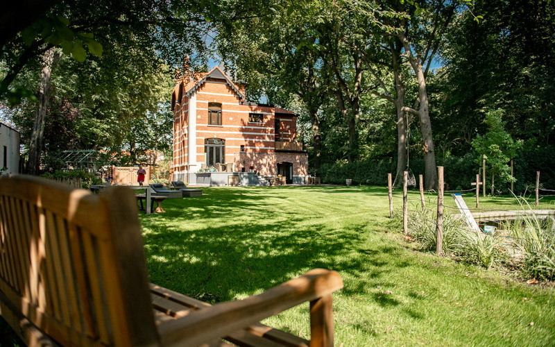 Bed en breakfast in Merksem.