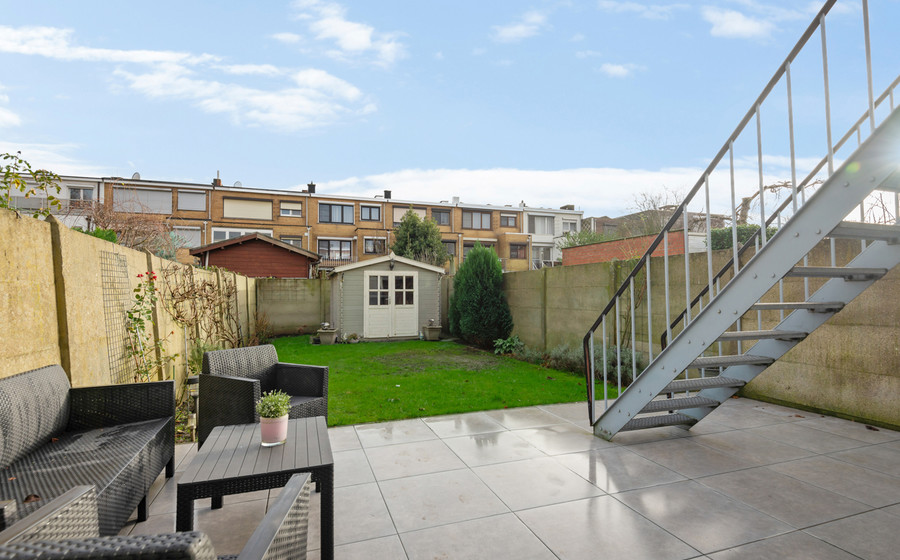 Bel-etage te koop in Merksem