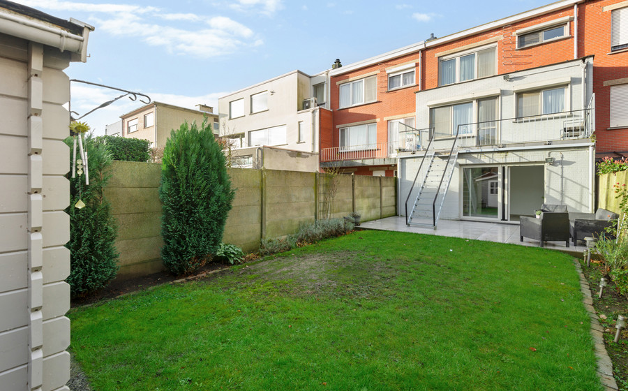 Bel-etage te koop in Merksem