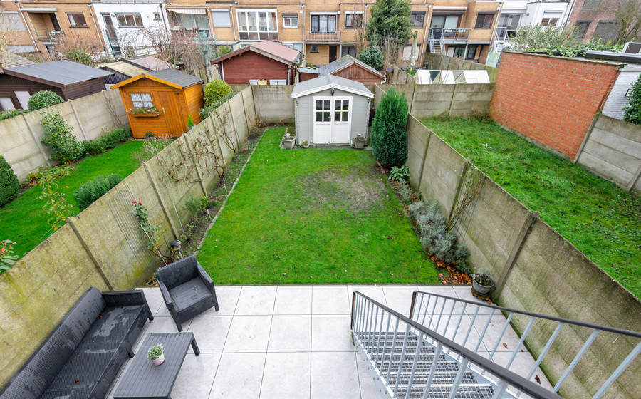 Bel-etage te koop in Merksem