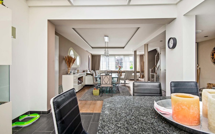 Bel-etage te koop in Merksem