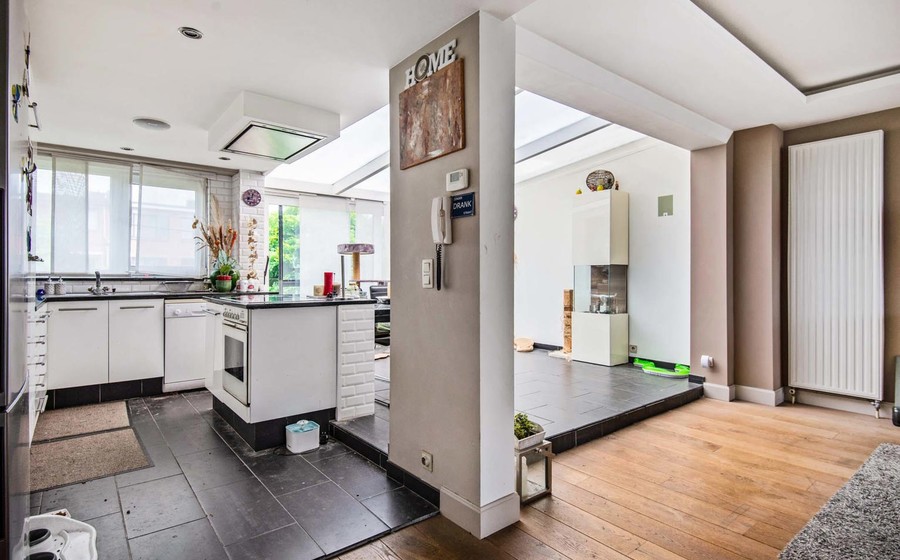 Bel-etage te koop in Merksem