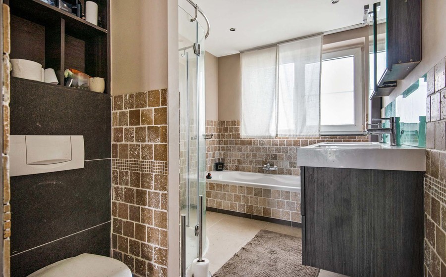 Bel-etage te koop in Merksem