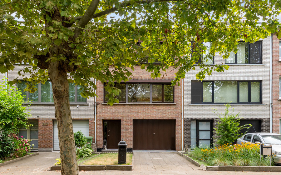 Bel-etage te koop in Merksem