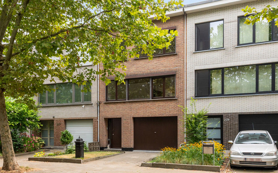Bel-etage te koop in Merksem