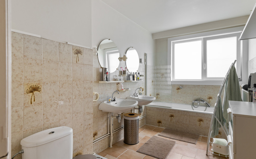 Bel-etage te koop in Merksem
