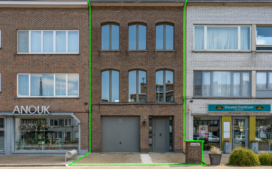 Bel-etage te koop in Merksem