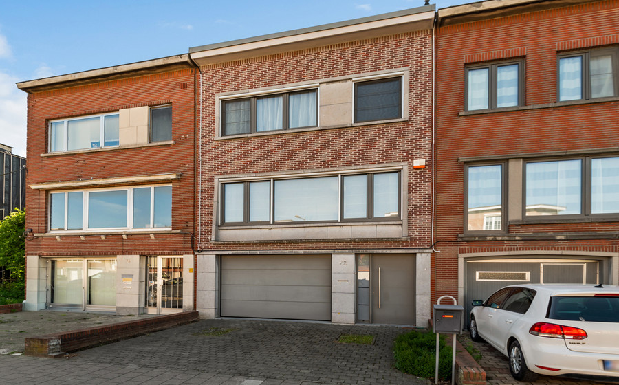 Bel-etage te koop in Merksem