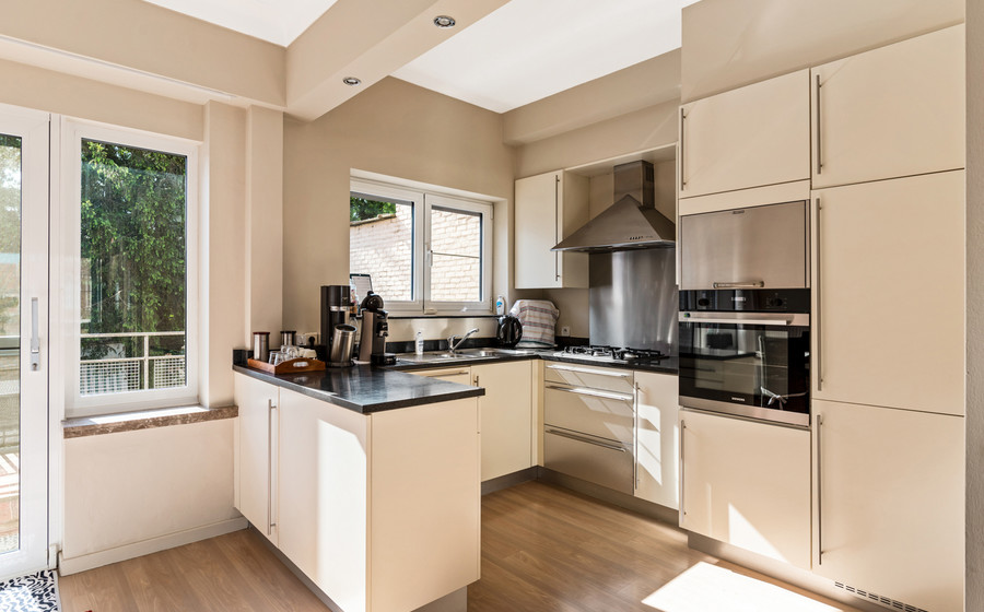 Bel-etage te koop in Merksem