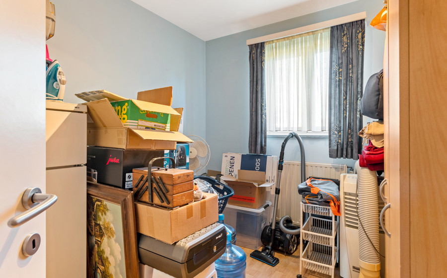 Gelijkvloerse verdieping te koop in Merksem