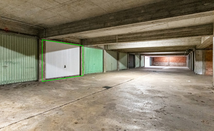 gesloten-garagebox-te-koop-in-merksem