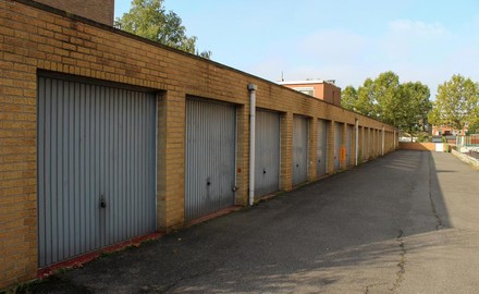 gesloten-garagebox-te-koop-in-merksem