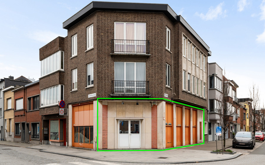 Winkelpand te koop in Merksem